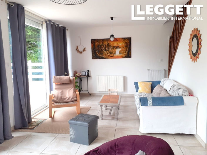 Image No.9-2 Bed House for sale