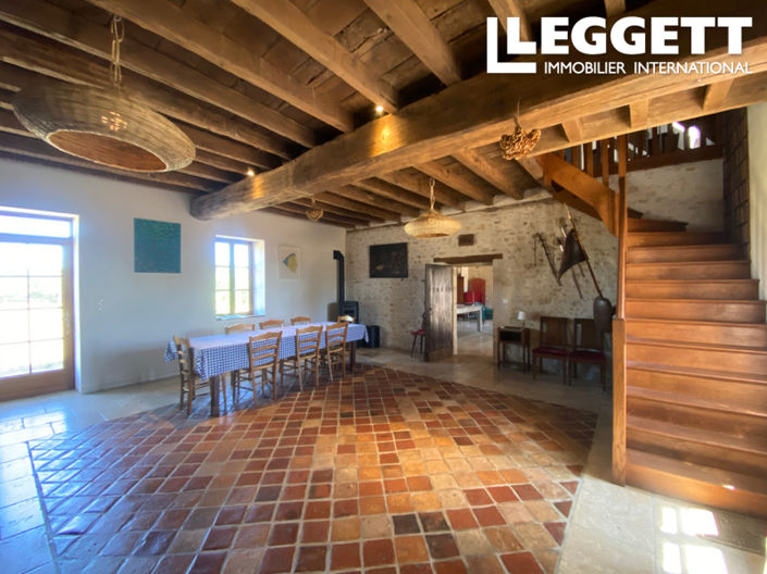 Image No.2-6 Bed House for sale