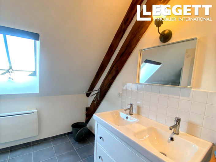 Image No.6-6 Bed House for sale