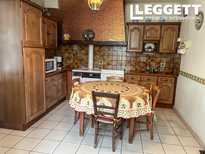 Image No.10-4 Bed House for sale