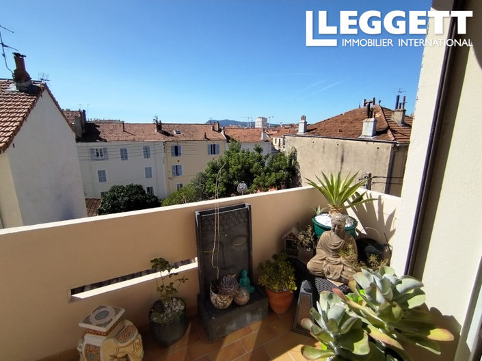 Image No.8-3 Bed Apartment for sale