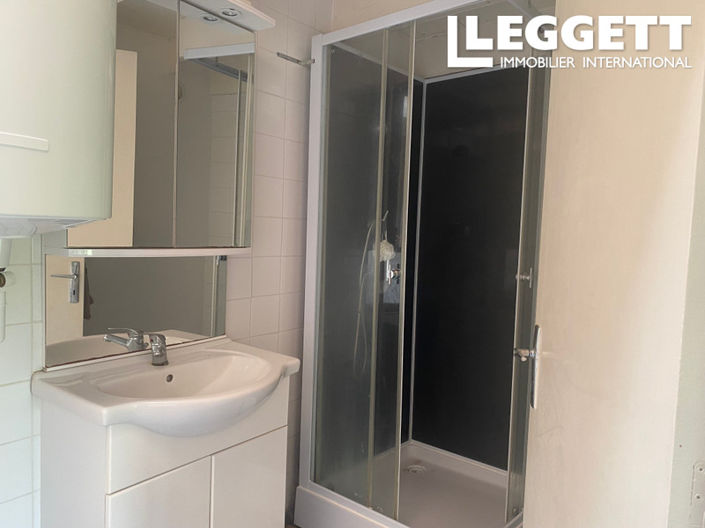 Image No.8-1 Bed House for sale