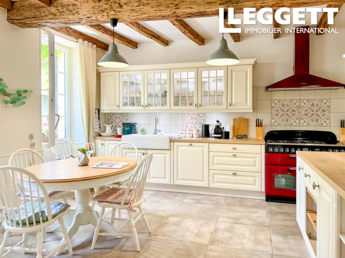 Image No.8-4 Bed House for sale