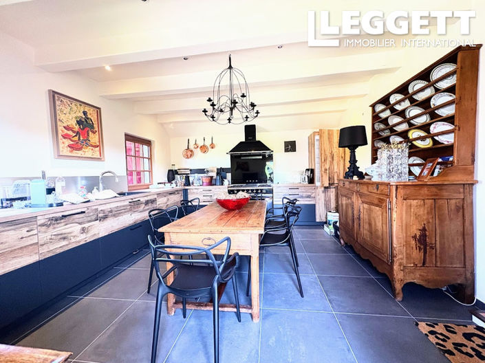 Image No.4-4 Bed House for sale