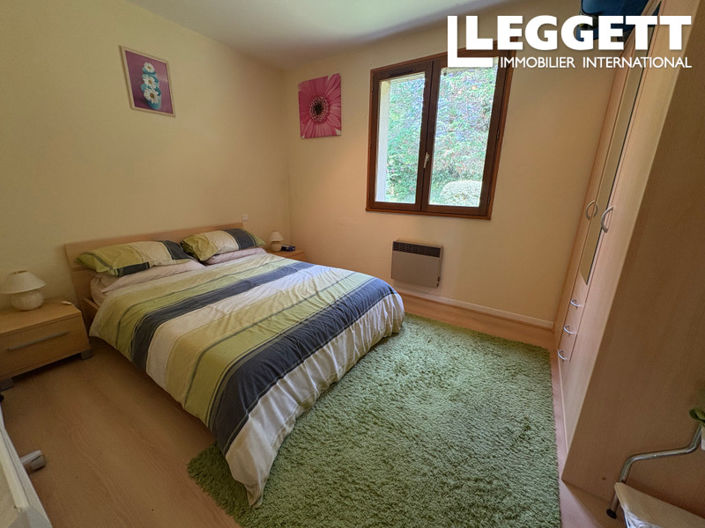 Image No.6-4 Bed House for sale