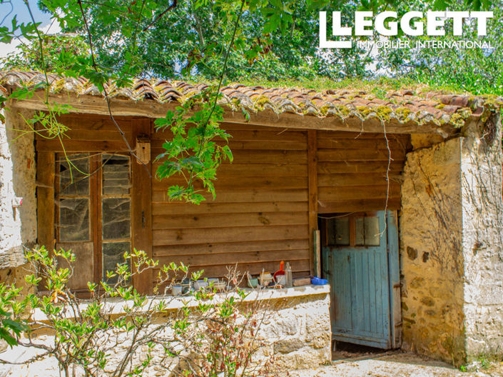 Image No.10-3 Bed House for sale