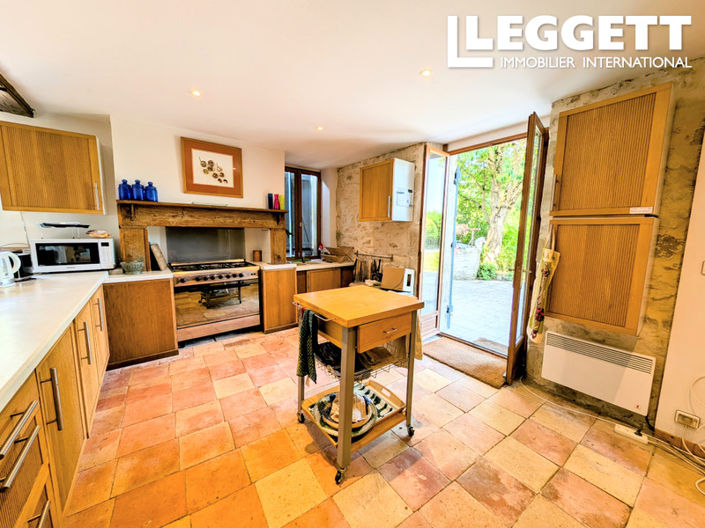 Image No.6-4 Bed House for sale