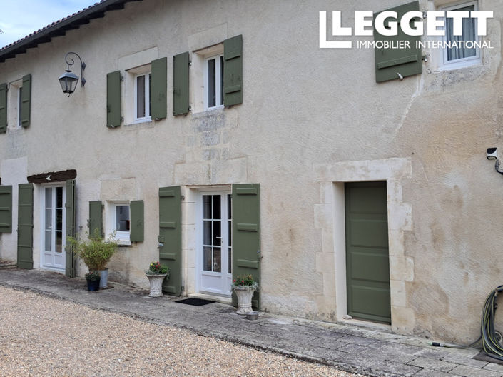 Image No.10-3 Bed House for sale