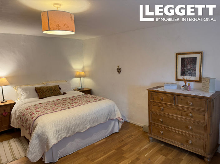 Image No.6-3 Bed House for sale