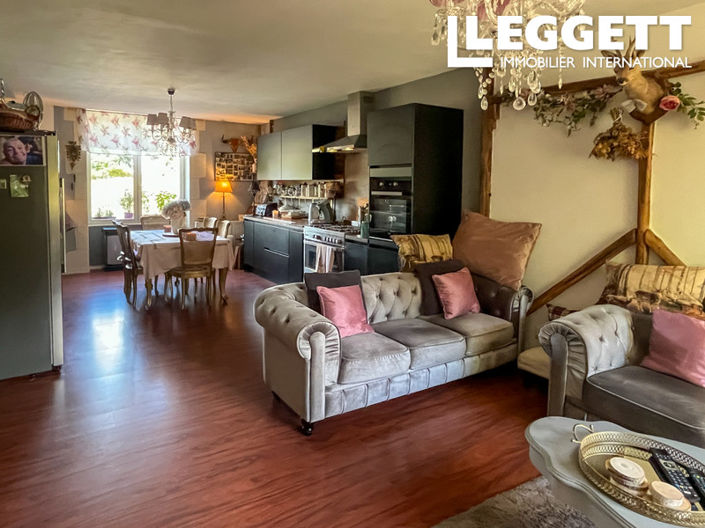 Image No.3-3 Bed House for sale