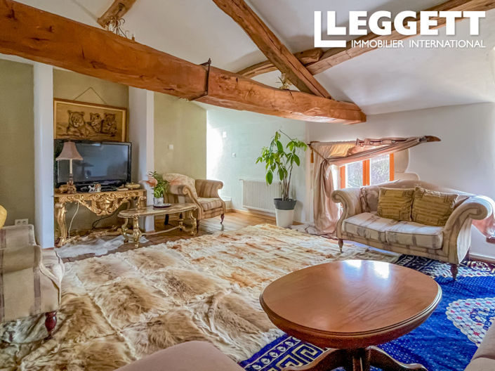 Image No.6-3 Bed House for sale