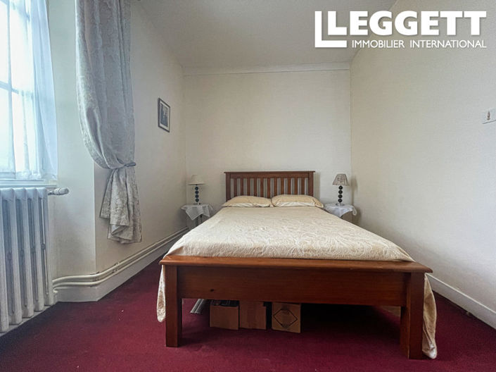 Image No.6-4 Bed House for sale