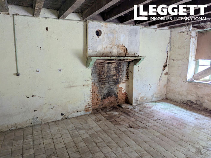 Image No.5-2 Bed House for sale