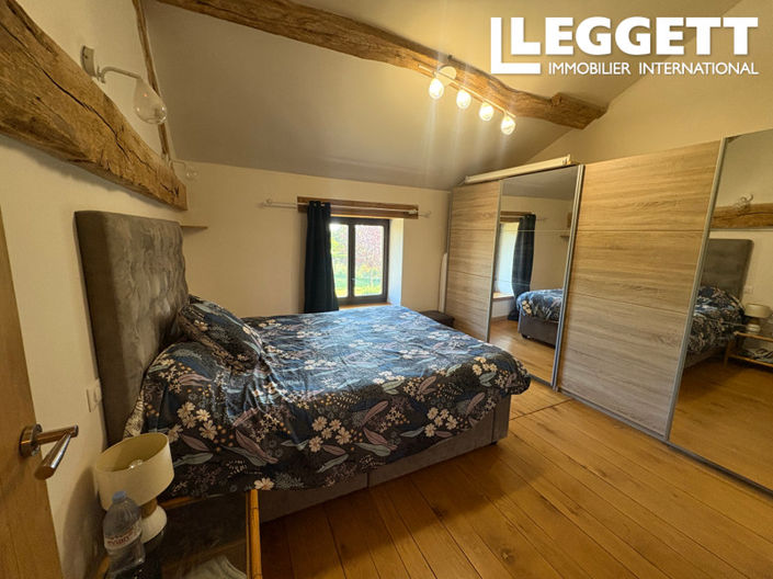 Image No.6-4 Bed House for sale