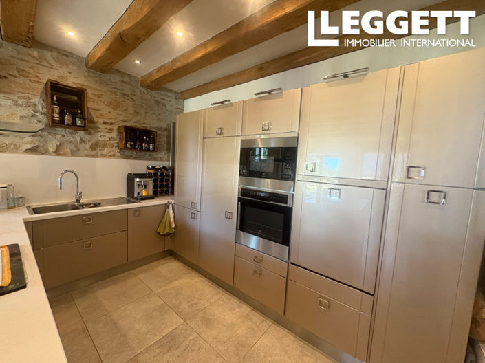 Image No.8-4 Bed House for sale