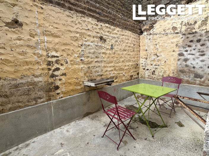 Image No.10-3 Bed House for sale