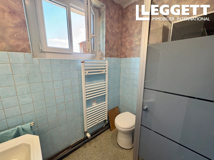 Image No.8-2 Bed House for sale