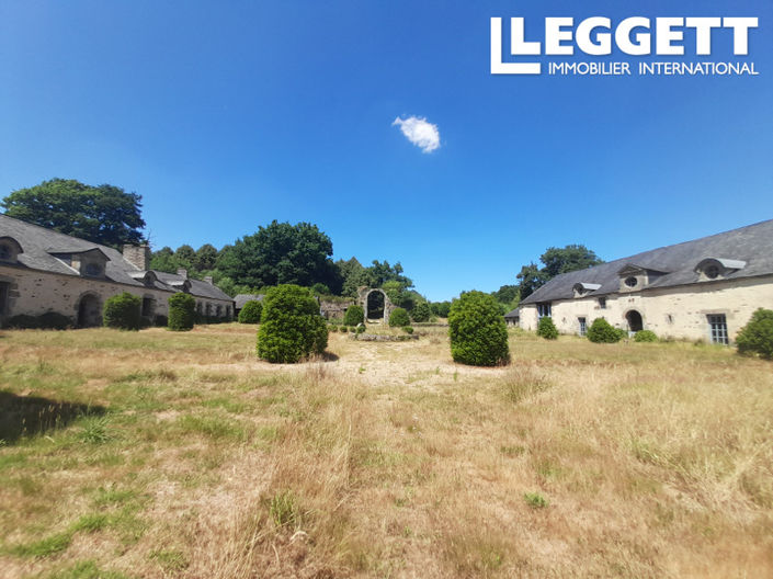 Image No.1-4 Bed Chateaux for sale