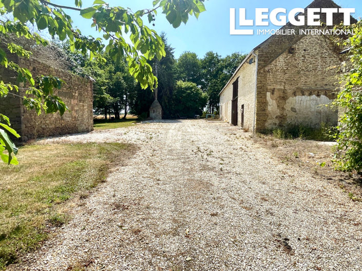 Image No.10-3 Bed House for sale