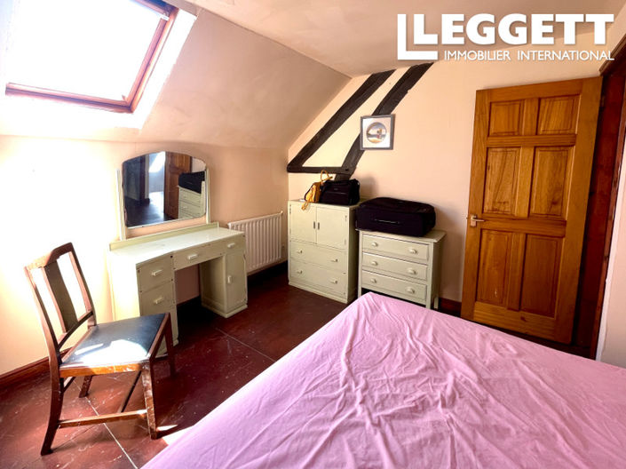 Image No.6-3 Bed House for sale