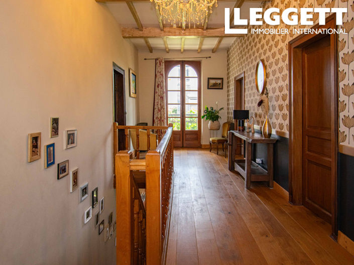 Image No.6-4 Bed House for sale