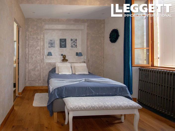 Image No.7-4 Bed House for sale