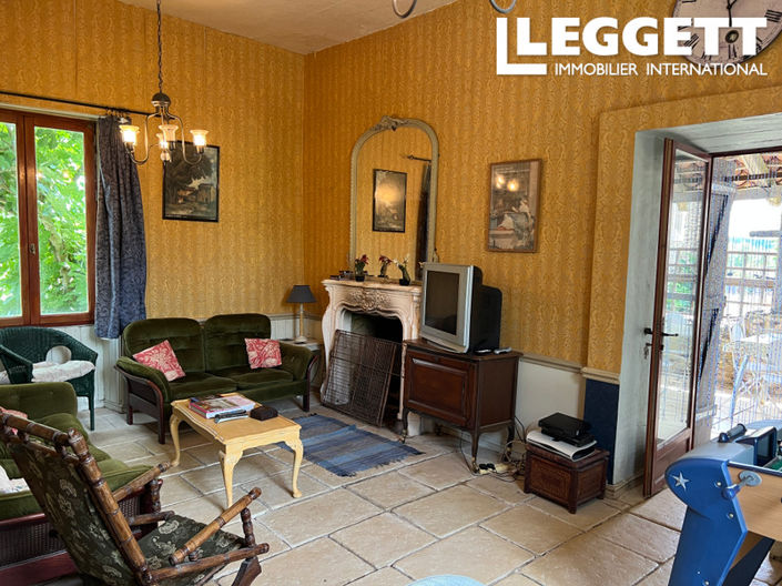 Image No.8-4 Bed House for sale