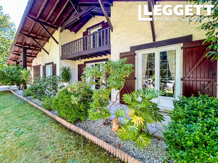 Image No.1-3 Bed House for sale
