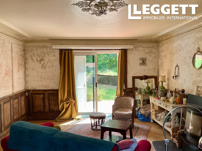 Image No.9-7 Bed House for sale