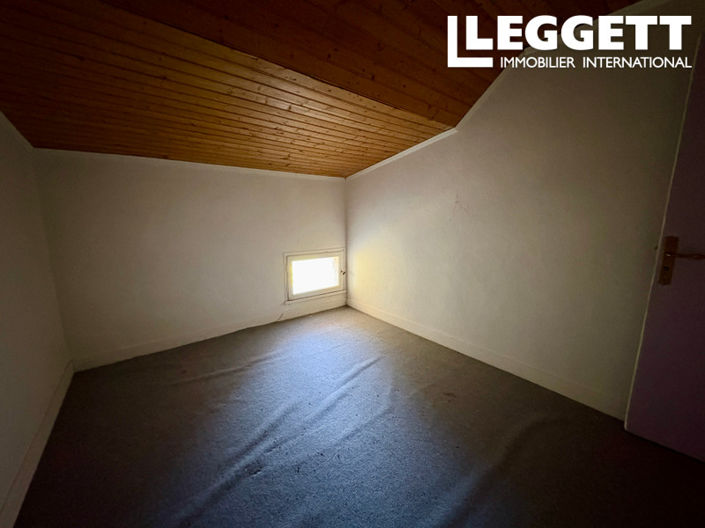 Image No.8-3 Bed House for sale