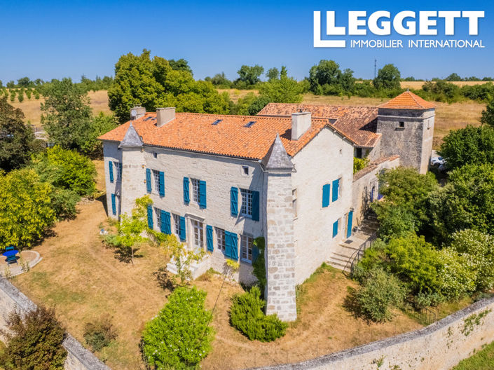 Image No.2-Maison de 4 chambres à vendre à Champagne-Mouton