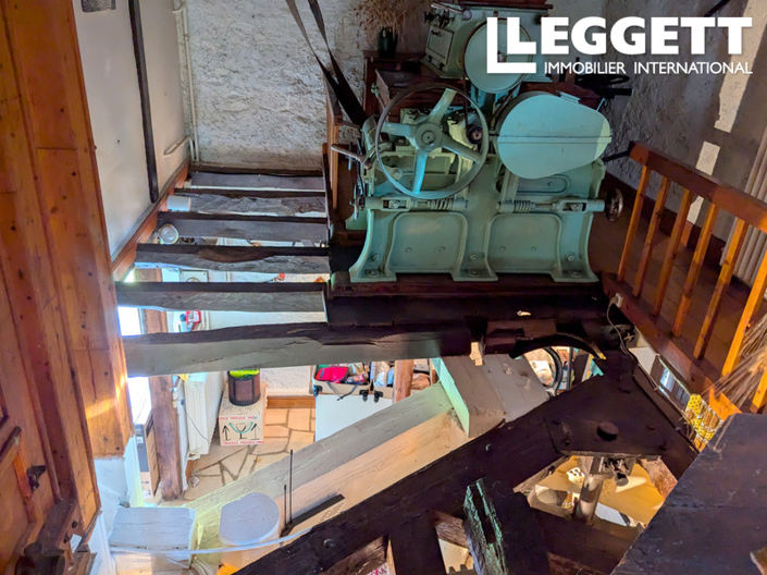 Image No.7-5 Bed House for sale