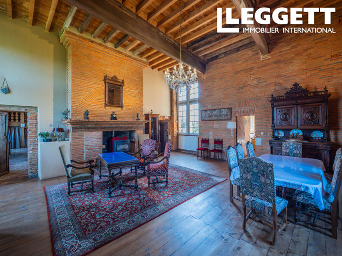 Image No.6-13 Bed Chateaux for sale