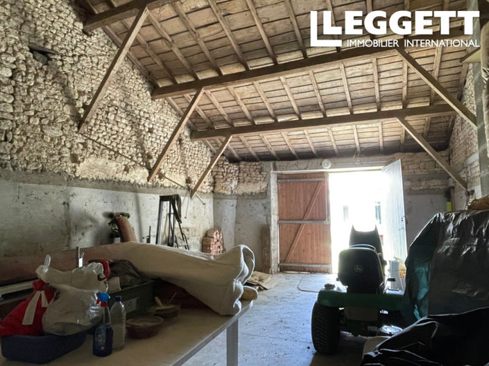 Image No.6-6 Bed House for sale