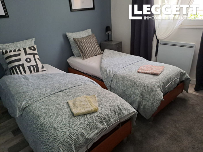 Image No.2-17 Bed House for sale