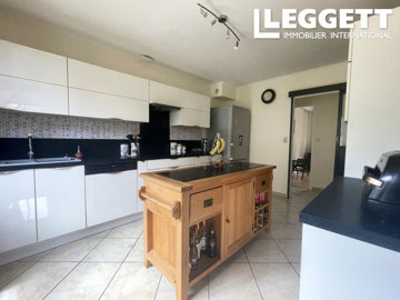 ahr0chm6ly9jzg4uagvzdglhlmltbw8vaw1hz2uvvevom