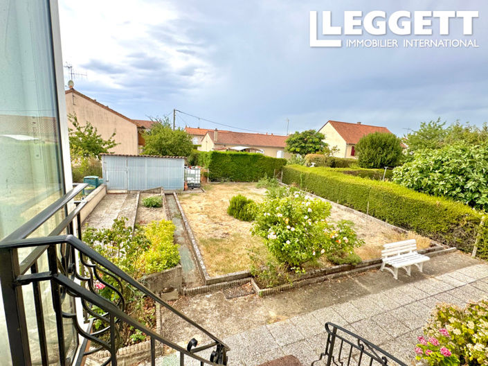 Image No.10-6 Bed House for sale