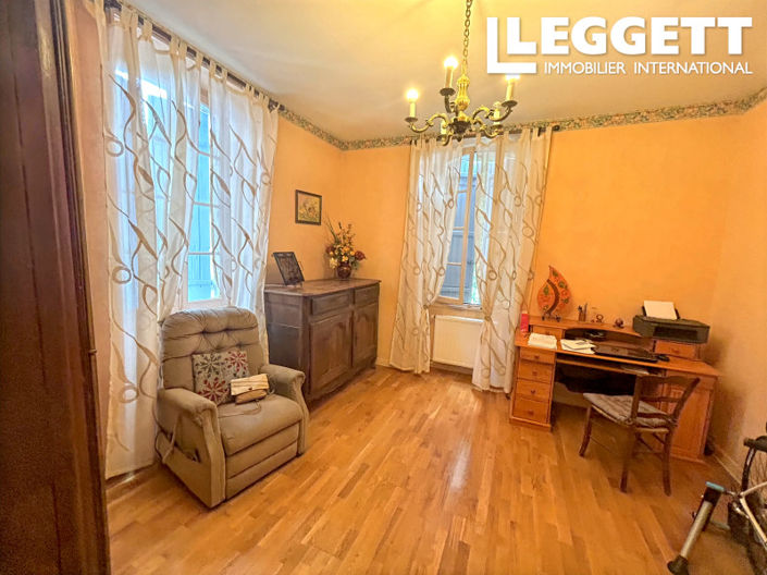 Image No.6-4 Bed House for sale