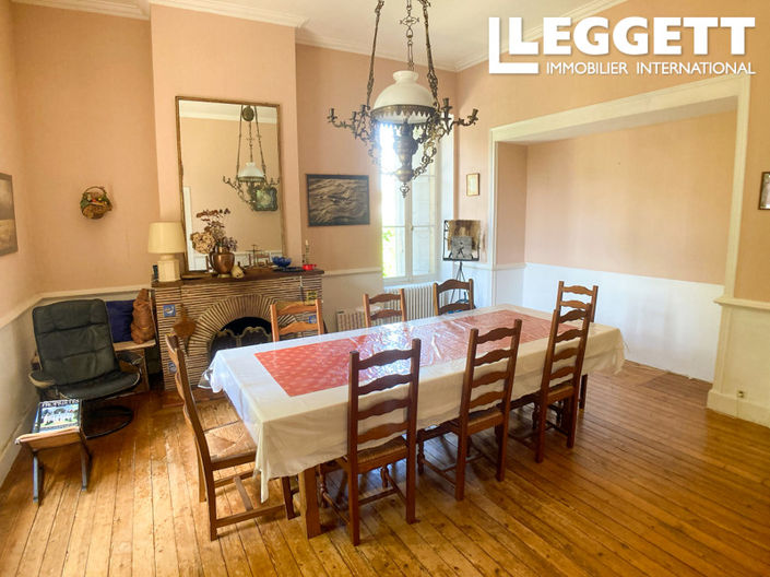 Image No.8-4 Bed House for sale