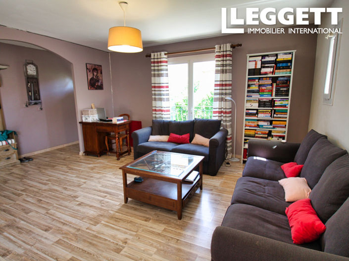 Image No.6-4 Bed House for sale