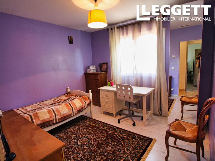 Image No.9-4 Bed House for sale