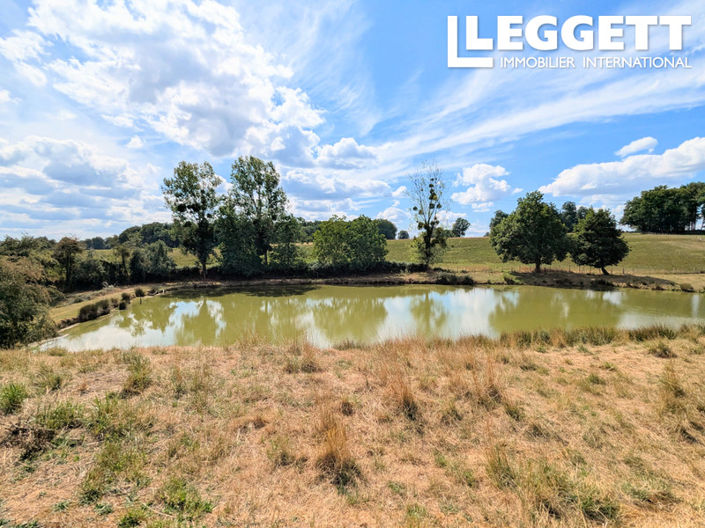 Image No.8-5 Bed House for sale