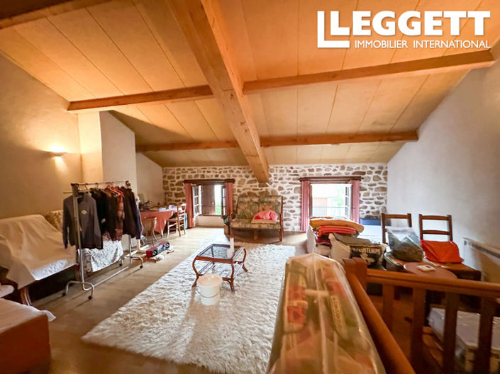 Image No.5-2 Bed House for sale