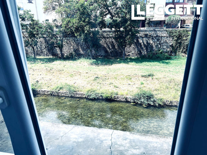 Image No.1-4 Bed House for sale