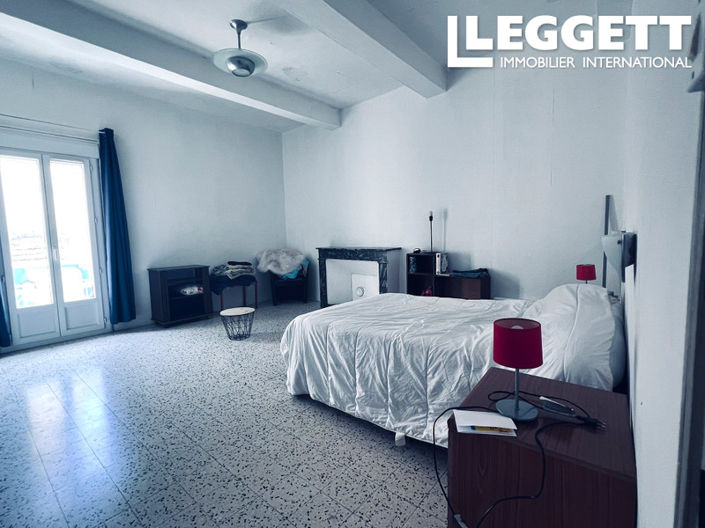 Image No.6-4 Bed House for sale