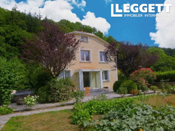 5 Bed House for sale