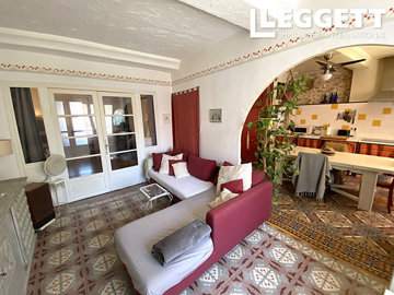 1 - Elne, House