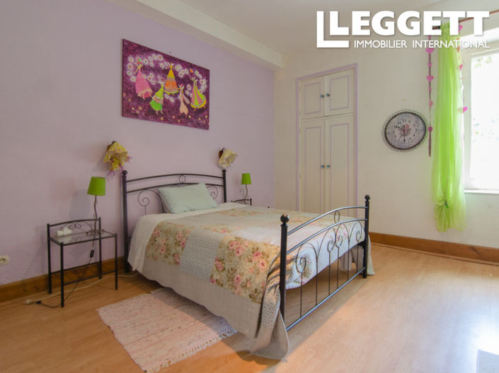 Image No.7-11 Bed House for sale