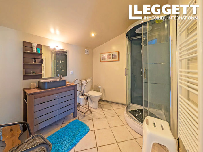 Image No.9-7 Bed House for sale