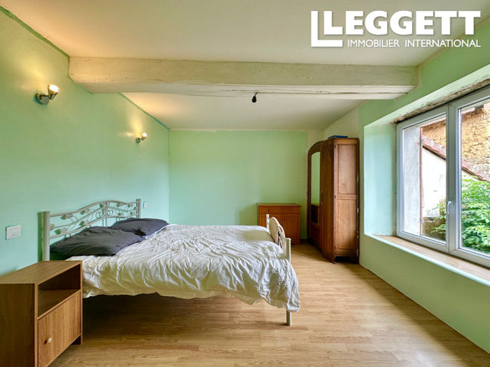 Image No.4-2 Bed House for sale